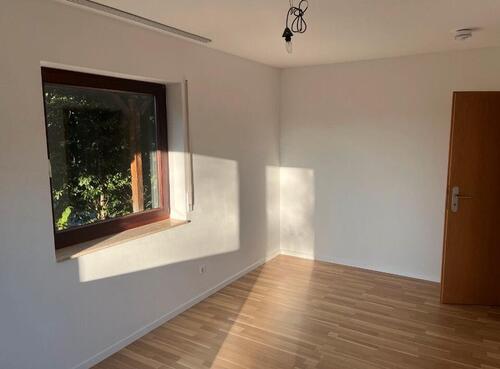 Foto - Renoviert 3 Zimmer Wohnung Böhlen bei Leipzig Balkon Stellplatz