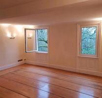 Großzügige 4,5-Zimmer-Wohnung: stilvoll & hochwertig ausgestattet - Nürtingen