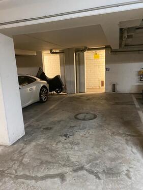 Foto - 2 TG-Stellplätze in KA-Waldstadt Zentrum zu vermieten