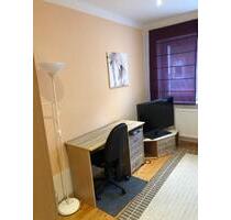 Möbiliertes Zummer an Wochenendheimfahrer in Hanau Großauheim