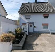Schönes kleines Haus mit Charme in Lisdorf - Saarlouis Schönes kleines Haus mit Charme in Lisdorf - Saarlouis
