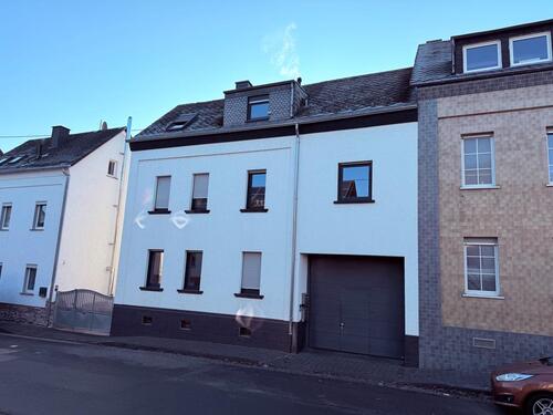 Foto - modern saniertes Einfamilienhaus mit Einliegerwohnung