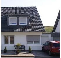 Architekten-DHH mit Wintergarten in Waldrandlage - Odenthal