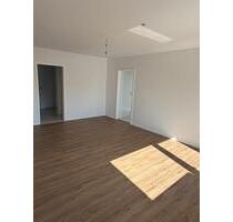 Helle, frisch renovierte 3-Zimmer- Dachgeschosswohnung mit Balkon - Bergkamen