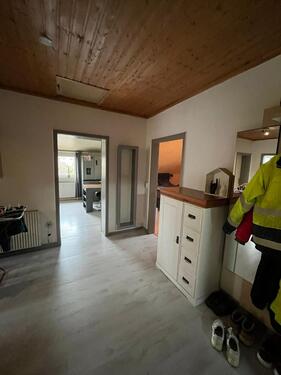 Foto - Schöne DG-Wohnung zu vermieten - 650,00&nbsp;EUR Kaltmiete, ca.&nbsp; 90,00&nbsp;m&sup2;