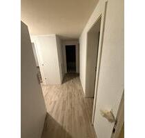 3 Zimmer Wohnung mit Balkon in Grevebbroich - Grevenbroich