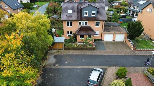 Foto - Einfamilienhaus Mehrgeneration, Werkstatt, Kamin, Sackgasse