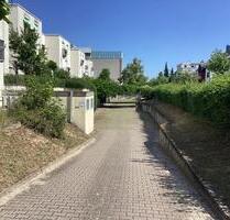 Moderne Stellplätz im Hinterhof zu vermieten! - Karlsruhe Neureut