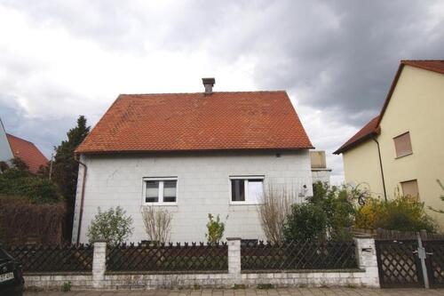 Foto - Einfamilienhaus mit Anbau - 350.000,00&nbsp;EUR Kaufpreis, ca.&nbsp; 139,00&nbsp;m&sup2;