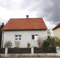 Einfamilienhaus mit Anbau - 350.000,00&nbsp;EUR Kaufpreis, ca.&nbsp; 139,00&nbsp;m&sup2; in Berngau (PLZ: 92361)