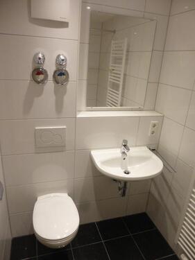 Foto - Helle 1- Zimmer Whg, Wü- Frauenland, Badewanne, EBK