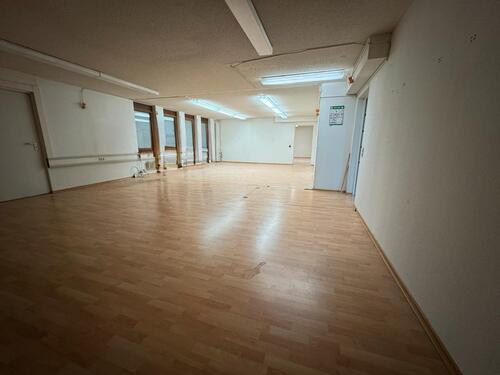 Foto - Büro und Lagerfläche im Industriegebiet befristet bis 31.08.26