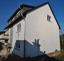 Gepflegtes Mehrfamilienhaus in ruhiger Lage, Garten und Garagen - Oestrich-Winkel