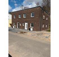 NEUBAU !!! DHH zu Vermieten - 1.250,00&nbsp;EUR Kaltmiete, ca.&nbsp; 115,00&nbsp;m&sup2; in Osterode am Harz (PLZ: 37520)