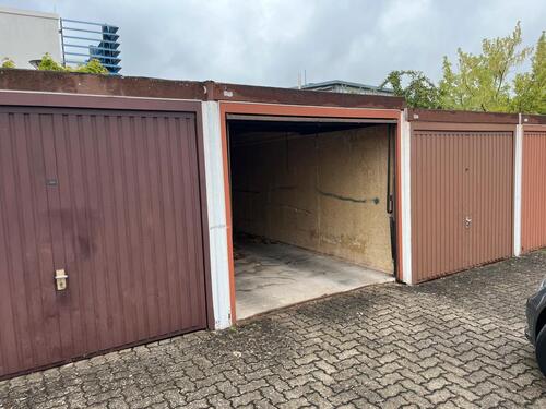 Foto - Garage in gutem Innenhof zur Miete