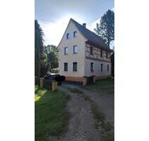 Älteres Haus mit Fachwerk - 80.000,00&nbsp;EUR Kaufpreis, ca.&nbsp; 72,00&nbsp;m&sup2; in Crimmitschau (PLZ: 08451)