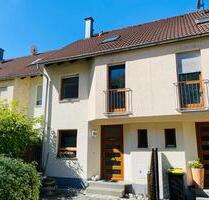 178 m² Reihenhaus in Nürnberg | Moderne Küche, 6xZi, 2xBad