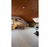 Helle Dachgeschosswohnung mit Einbauküche in Bad Hönningen