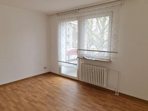 Foto - Schöne 4-Zimmer-Wohnung im 1.Obergeschoss zu vermieten!