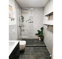 Gemütliche 2,5-Zi.-DG-Wohnung in ruhiger Lage, incl. EBK, Balkon, - Aidlingen