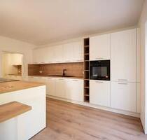 Erstbezug nach Sanierung: 3,5 Zimmer EG-Wohnung mit Garten - Karben