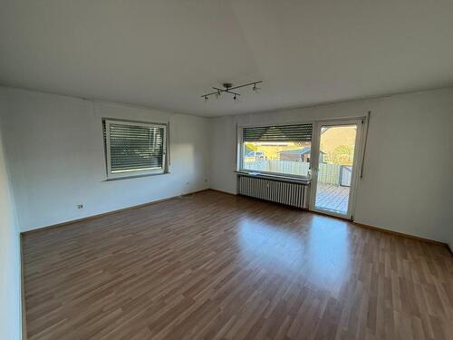 Foto - Gemütliche 3-Zimmer-Erdgeschosswohnung 76 qm mit großer Terrasse