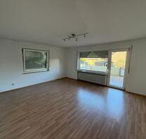 Gemütliche 3-Zimmer-Erdgeschosswohnung 76 qm mit großer Terrasse - Sankt Augustin