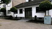 Foto - Einfamilienhaus mit *Pool* und Option zum *Mehrfamilienhaus*