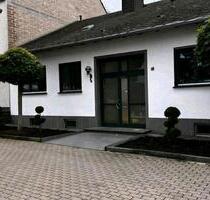 Einfamilienhaus mit *Pool* und Option zum *Mehrfamilienhaus* - Koblenz Bubenheim