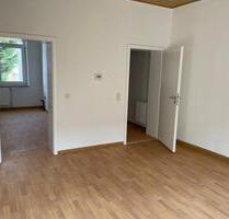 Schöne 1-Zimmer-Wohnung mit Küche, Möbel & Stellplatz ab 01.12. - Köthen (Anhalt)