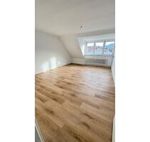 HELLE 3-RAUM-WOHNUNG MIT OPTION GARAGE - Goslar