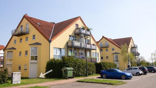 Foto - Der Smarte: Stressfrei parken in Burghausen: Dein fester Stellplatz 'Am Turnplatz 1- 5