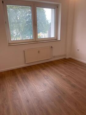 Foto - 2,5-Zimmer-Wohnung im 1. OG mit Balkon – Renoviert, Erstbezug