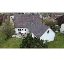 Haus in wunderschöner Hanglage mit Ausblick - Langenbach