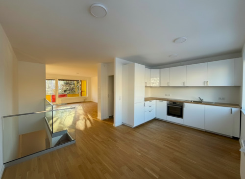 Foto - Rarität in Bestlage: Renovierte 3,5-Zi-Maisonette-Whg mit Balkon