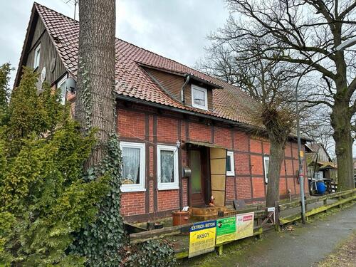 Foto - Attraktives 1-2 Familienhaus in Meinersen (Dalldorf)
