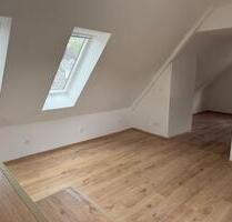 kuschelige DG-Mansardenwohnung, 2 Zimmer, 61 m² in Wipperfürth