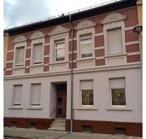 Mehrfamilienhaus 4 WE (3 vermietet, 1 frei), DG ausbaufähig - Dessau-Roßlau Brambach