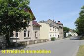 Foto - In SeehausenA. bieten wir in exklusiver Wohnlage unweit des Stadtzentrums eine modernisierte und geräumige 4 Zimmererdgeschoss- wohnung mit herrlichem Panoramablick in die "grüne"...