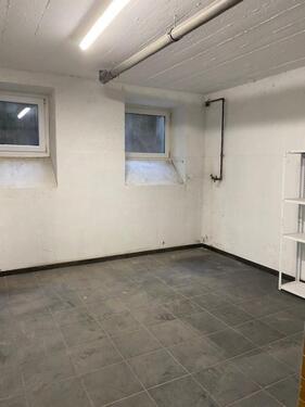Foto - Vermiete einen Keller mit 6 Räumen