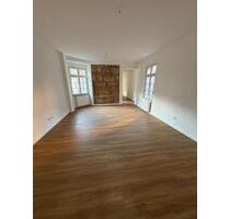 Attraktive 4-Zimmer-Wohnung in Fürth – frisch renoviert & energetisch saniert! Attraktive 4-Zimmer-Wohnung in Fürth – frisch renoviert & energetisch saniert!