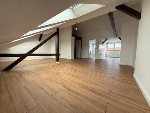 Foto - 1 Zimmer Dachgeschoßwohnung zur Miete in Leipzig