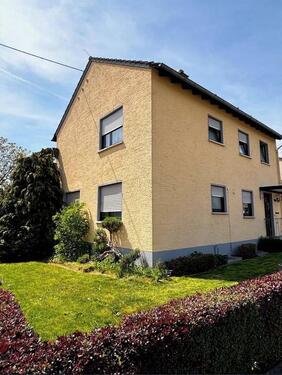 Foto - 7 Zimmer Mehrfamilienhaus, Wohnhaus zum Kaufen in Hargesheim