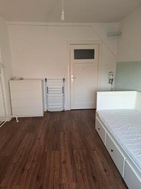 Foto - 1 Zimmer Dachgeschoßwohnung zur Miete in Lübeck