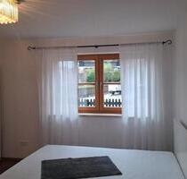 1- Zimmer Appartement - 700,00&nbsp;EUR Kaltmiete, ca.&nbsp; 30,00&nbsp;m&sup2; in Bad Endorf (PLZ: 83093)