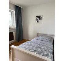 WG Zimmer Skyline Plaza - 700,00&nbsp;EUR Kaltmiete, ca.&nbsp; 25,00&nbsp;m&sup2; in Frankfurt am Main (PLZ: 60327) Gutleutviertel