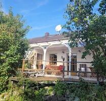 Einfamilienhaus mit großen Gartengrundstück zu verkaufen. - Moosthenning