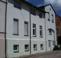 2-Raum Wohnung im Hochparterre - 330,00&nbsp;EUR Kaltmiete, ca.&nbsp; 49,00&nbsp;m&sup2; in Bernburg (Saale) (PLZ: 06406)