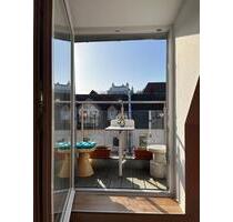 helle 4 Zimmer DG-Wohnung • Stadtmitte • Balkon • 2 Bäder - Würzburg Lengfeld