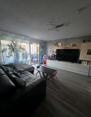 Foto - helle 2 Zimmerwohnung mit Einbauküche, Stellplatz und Balkon